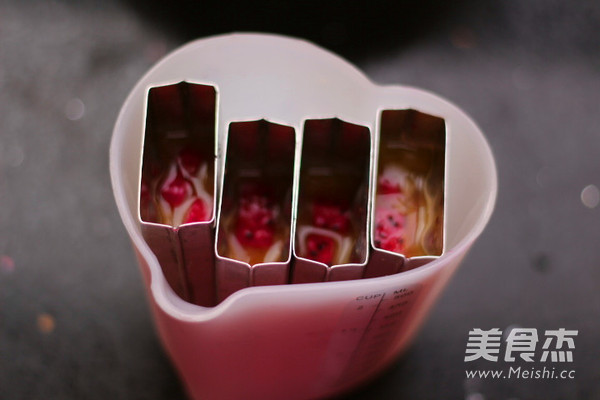 Orange Juice Dragon Fruit Kiwi Popsicle recipe