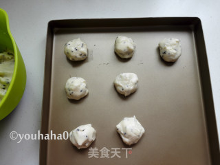 Black Sesame Cheese Mochi recipe