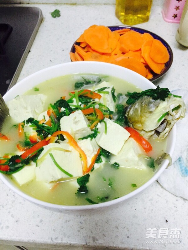 Milky White Crucian Fish Tofu Soup recipe