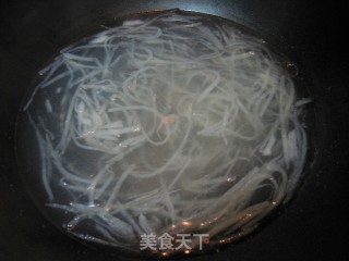 White Radish Vermicelli Soup recipe