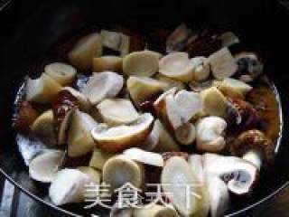 Stewed Pork with Matsutake recipe