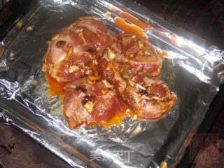 Garlic Roasted Pork Noodle Meat recipe