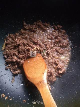 Stir-fried Carob (beef) recipe