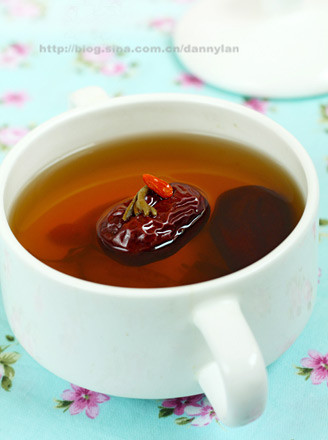 Honeysuckle and Red Date Tea recipe