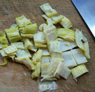 Fried Broad Beans with Bamboo Shoots Tofu recipe