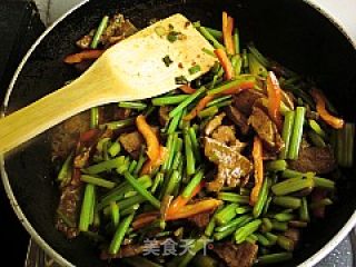 Stir-fried Pork Liver with Celery - Nourishing Liver in Spring recipe