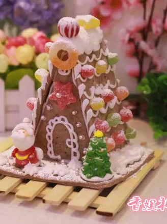 Christmas Brown Sugar Version of Gingerbread House