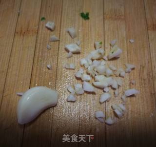 #蛋美食# Egg Skin Mixed with Celery recipe