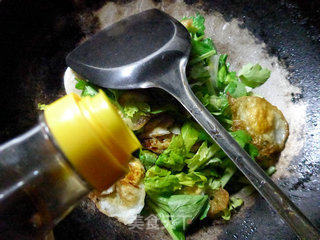 Stir-fried Quail Eggs with Soy Protein and Celery recipe