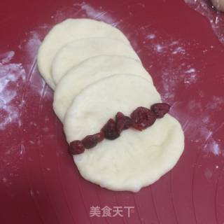 It's Not Valentine's Day, But Also A Rose-rose Bread recipe
