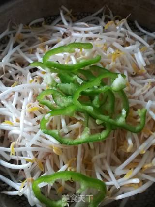 Hot and Sour Mung Bean Sprouts recipe