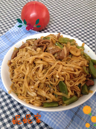 Braised Noodles with Hebei Beans recipe