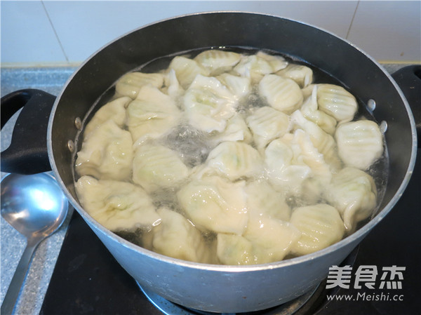 Cucumber and Egg Vegetarian Dumplings recipe