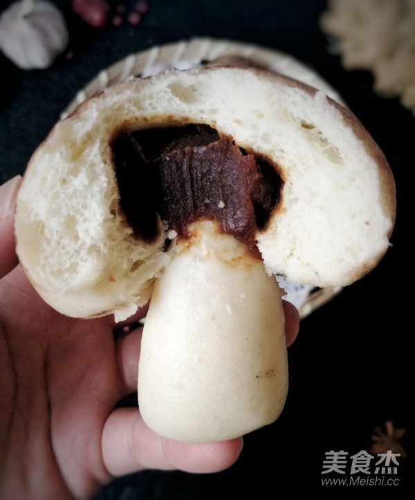 Mushroom Bean Paste Bun recipe