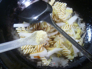 Stir-fried Cabbage Noodles recipe