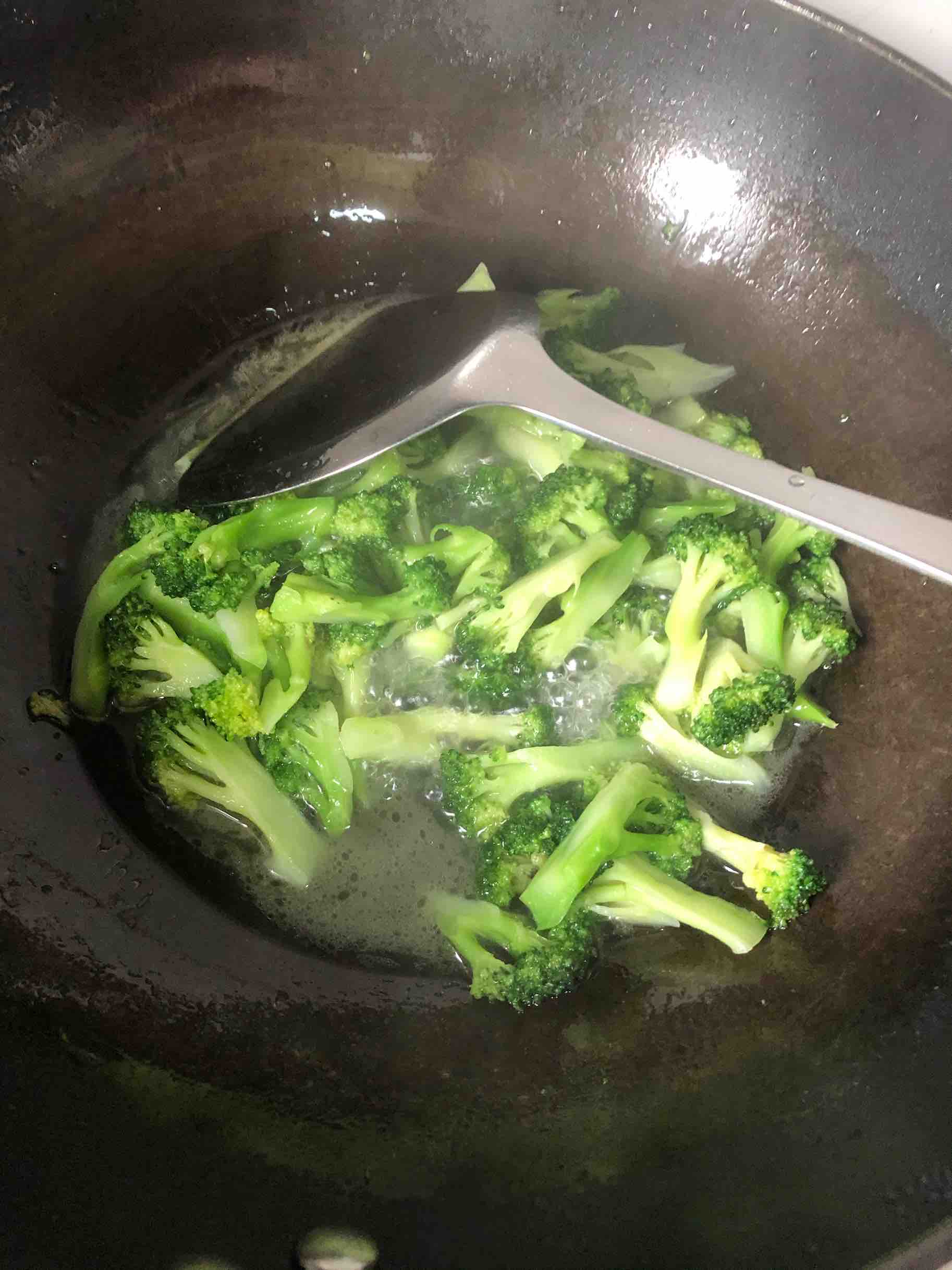 Vegetarian Stir-fried Broccoli recipe