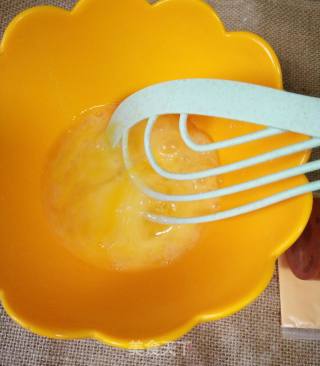 Baked Eggs with Cheese and Tomatoes recipe