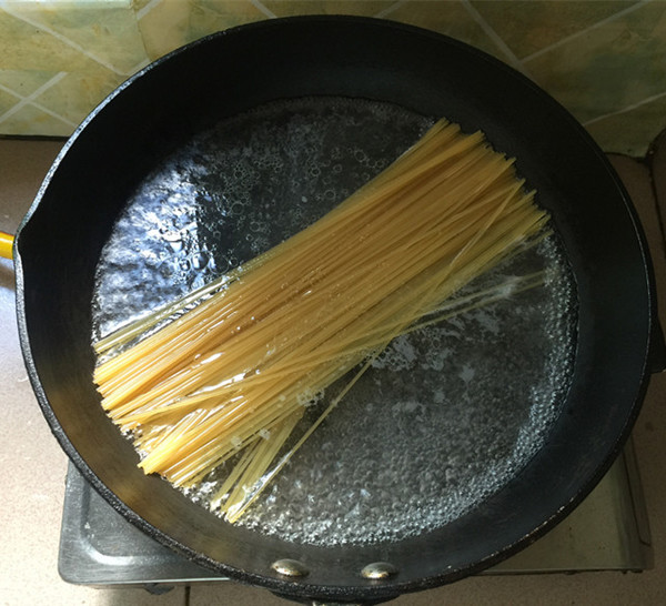 Stir-fried Pasta with Mushroom Meat Sauce#breakfast# recipe