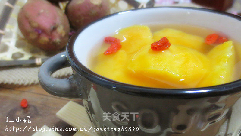 Sweet Potato and Wolfberry Soup recipe