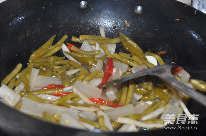 Stir-fried Pork Loin with Pickled Peppers recipe