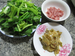 Fried Mustard Tenderloin with Celery recipe