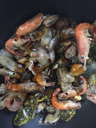 One Pot Stew with Fresh Seafood recipe