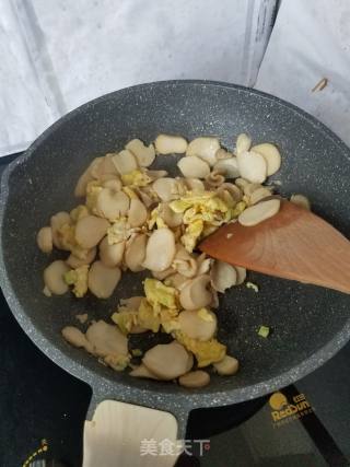 Fried Egg with Green Onion and Oyster Mushroom recipe