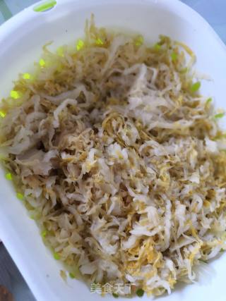 Scallion Sauerkraut Yeast Noodle Cake recipe