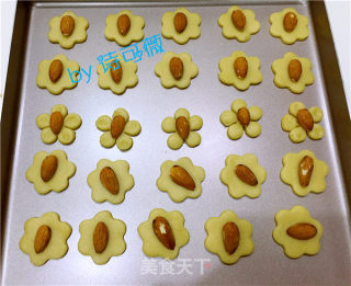 Almond Flower Cookies recipe