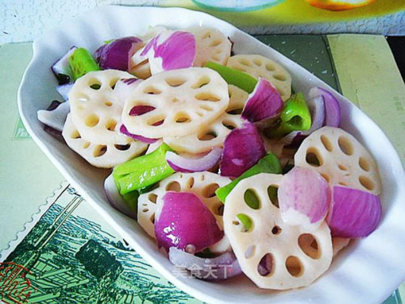 【home-style Stir-fry----onion and Lotus Root Slices】 recipe