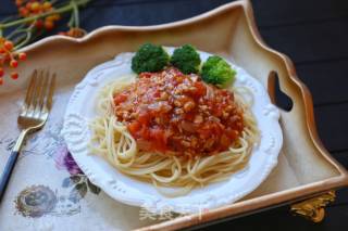 Spaghetti with Tomato Meat Sauce recipe