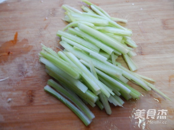 Celery Cold Bean Curd recipe