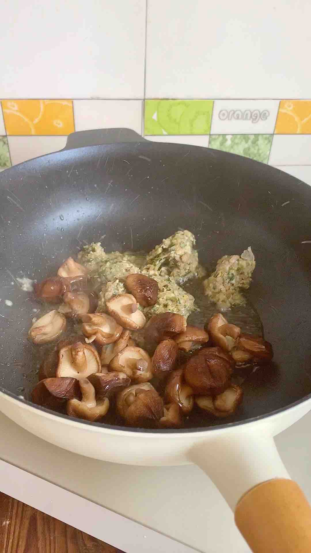 Roumo Small Mushrooms. recipe