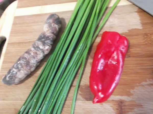 Stir-fried Sausage with Chinese Chives recipe