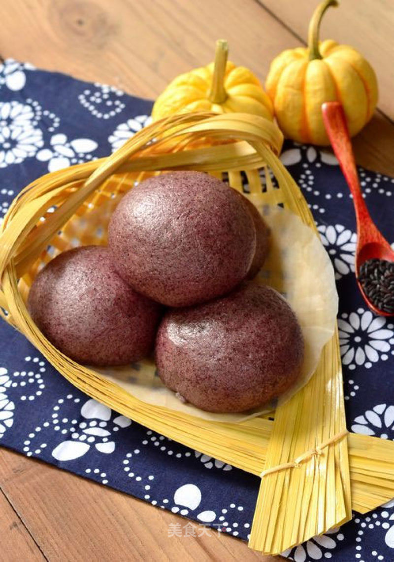 [purple Rice Buns] Add Coarse Grains to Buns to Make Fragrant Purple Rice Buns recipe