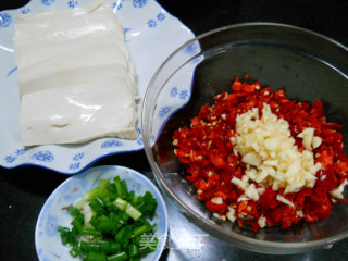 Steamed Tofu with Minced Pepper and Minced Pork recipe