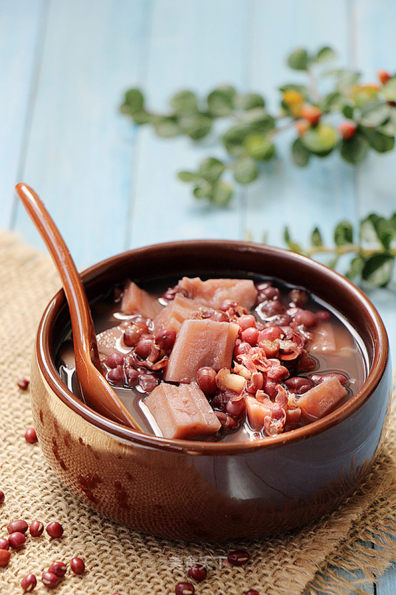 Lotus Root Red Bean Soup recipe