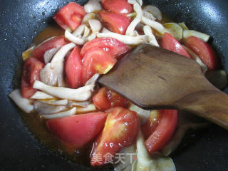 Stir-fried Tomato with Xiuzhen Mushroom recipe