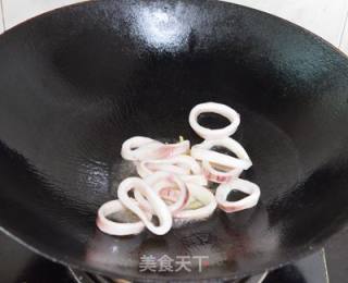 Fried Squid Rings with Green Pepper recipe