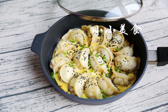 Egg Hug Fried Dumplings: Golden Dumplings with Rich Egg Flavour recipe