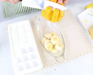 Cool Summer Food-yogurt and Fruit Ice Cream recipe