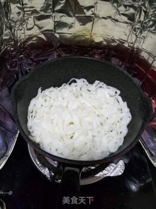 Stir-fried Niuhe recipe