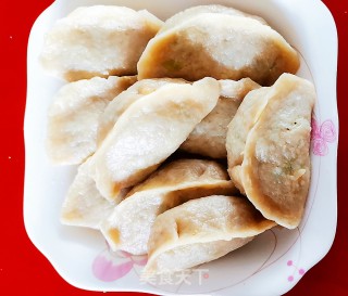 Steamed Dumplings with Vegetarian Noodle Soup recipe