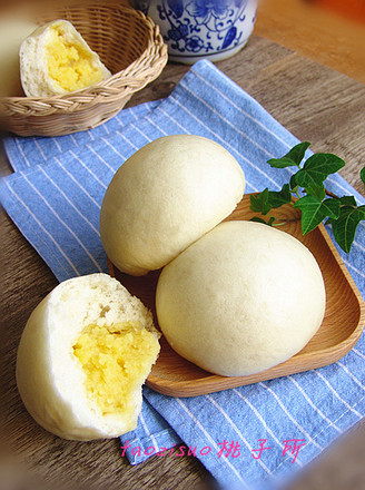 Custard Bun