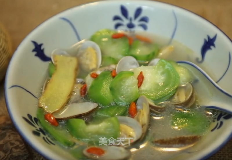 Chaoyin Hipster: Clam and Loofah Soup recipe