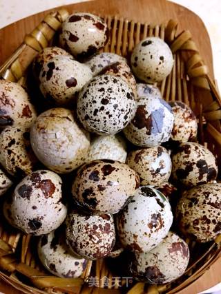 Marinated Quail Eggs recipe