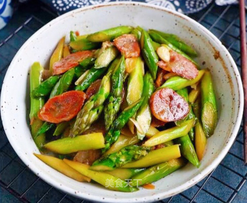Asparagus Stir-fried Sausage recipe