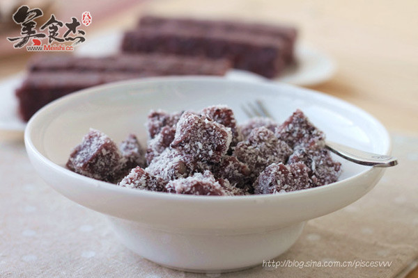 Honey Bean and Purple Rice Strip Head Cake recipe