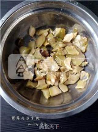 [ten Minutes Delicious Breakfast] Rice Noodles with Mustard and Pork recipe