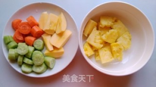 Pineapple Apple Carrot Juice recipe